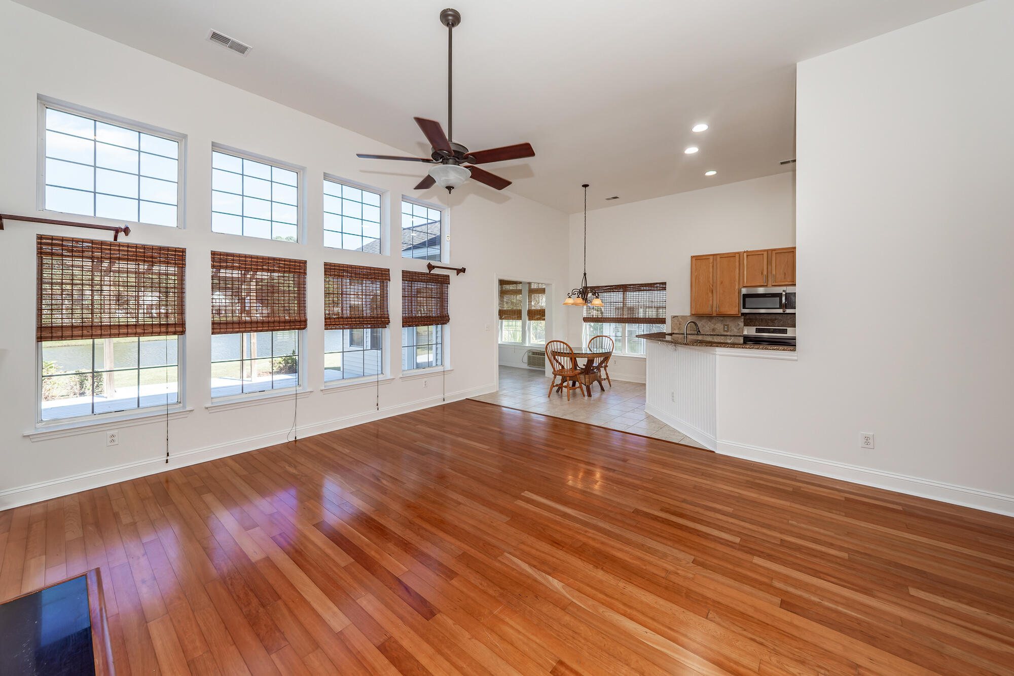 2061 Bancroft Lane Mount Pleasant, SC 29466 - Photo 17 of 57 18