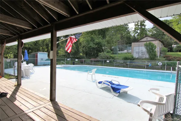 a view of a park with tree s