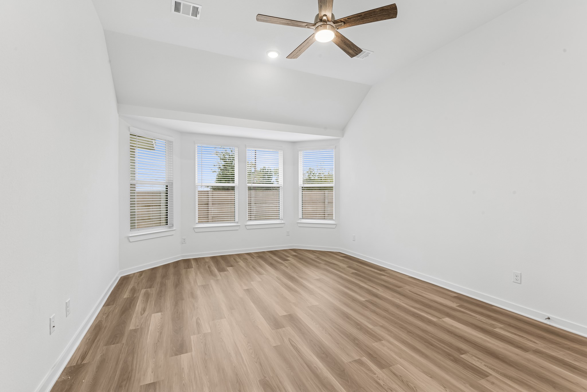 2103 Heather Rdg Way Rosenberg, TX 77471 - Photo 4 of 42