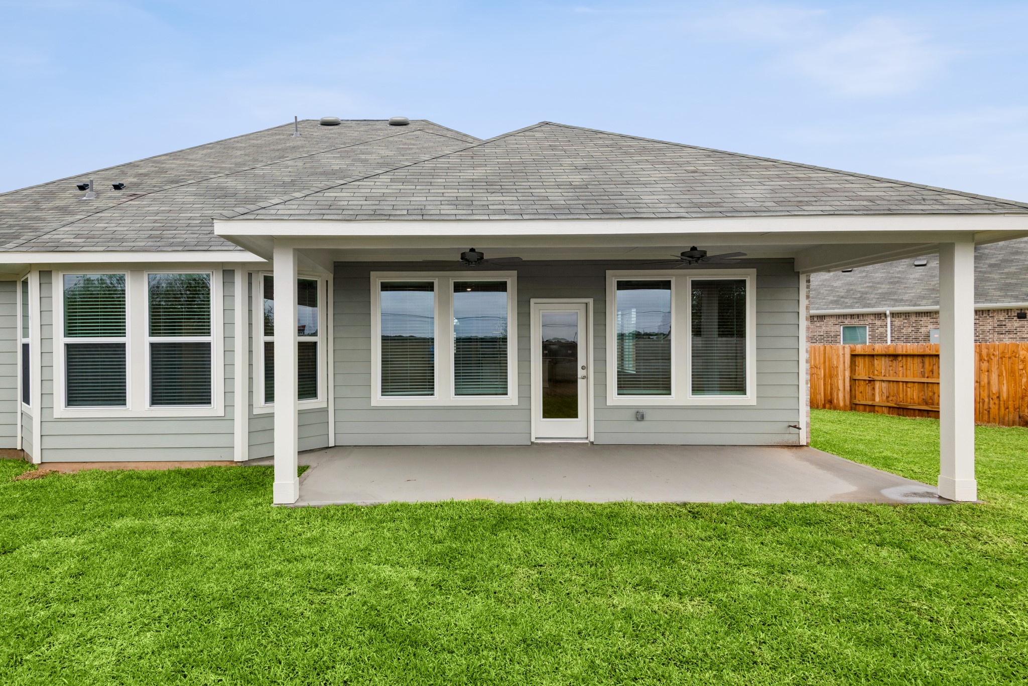 2103 Heather Rdg Way Rosenberg, TX 77471 - Photo 6 of 42