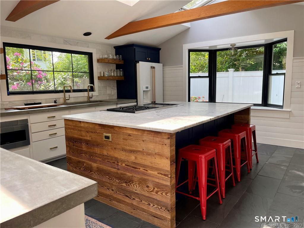 32 Tuxis Road Madison, CT 06443 - Photo 9 of 35 Gorgeous Chef's Kitchen.
