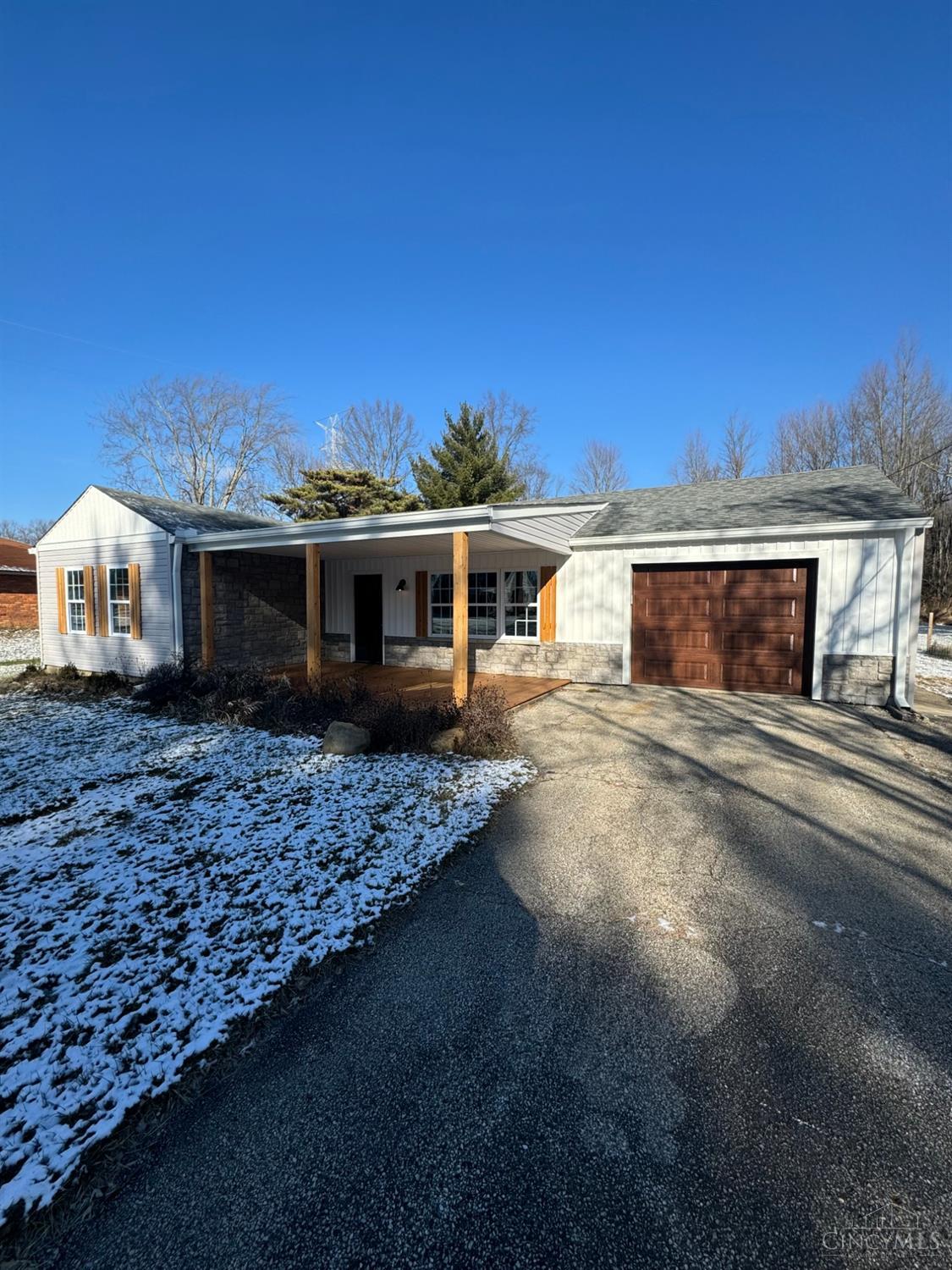 958 Gaskins Road Cincinnati, OH 45245 - Photo 1 of 20 Gallery Image 1