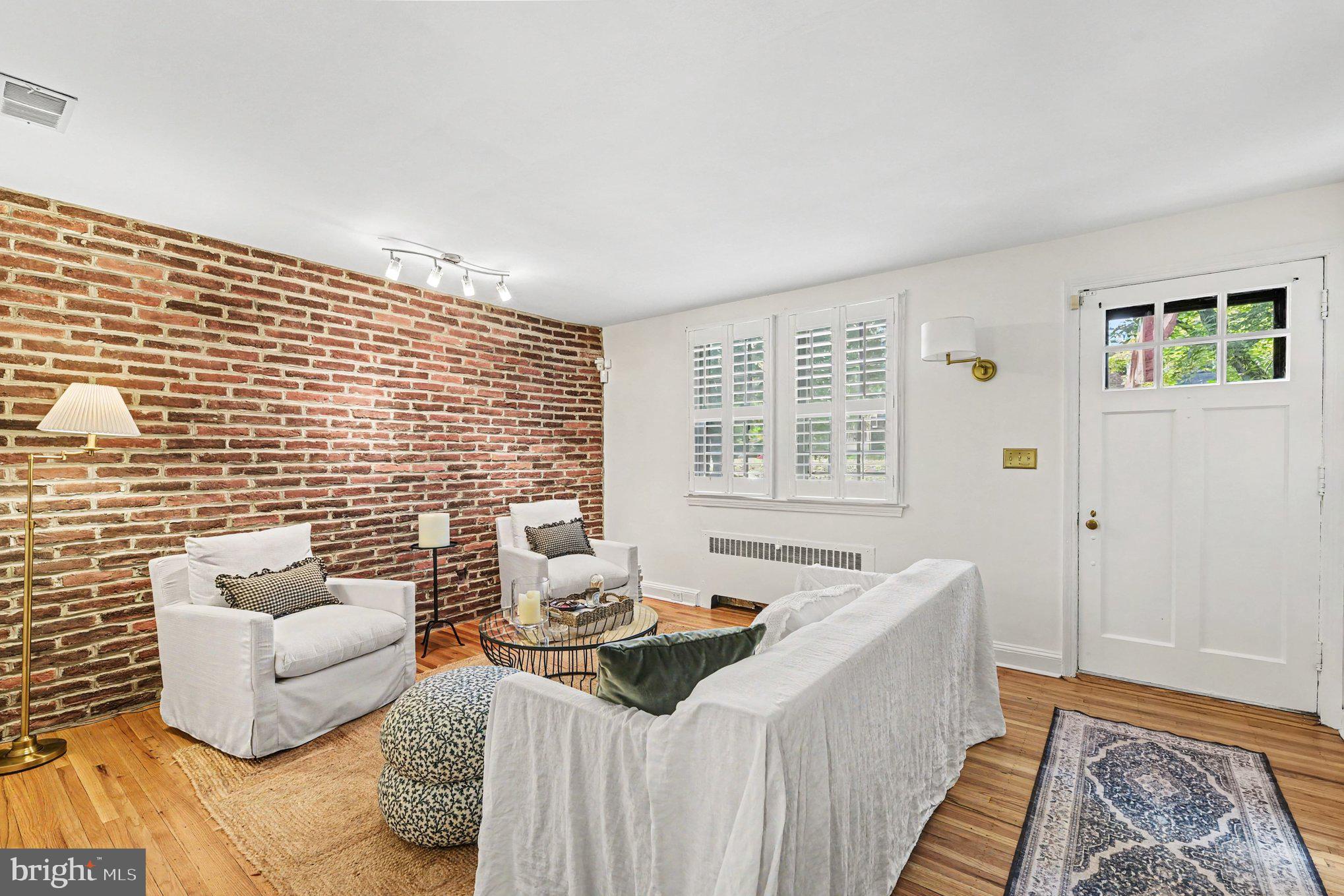 92 Murdock Road Baltimore, MD 21212 - Photo 4 of 27 Gallery Image 4