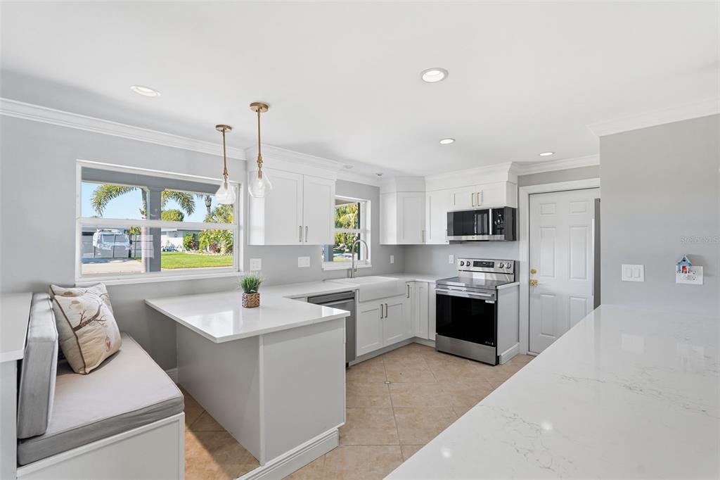 101 Michigan Boulevard Dunedin, FL 34698 - Photo 4 of 33