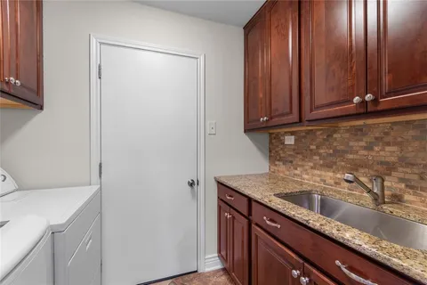 $549,000 | 2530 Springhill Drive, Dallas, TX 75228