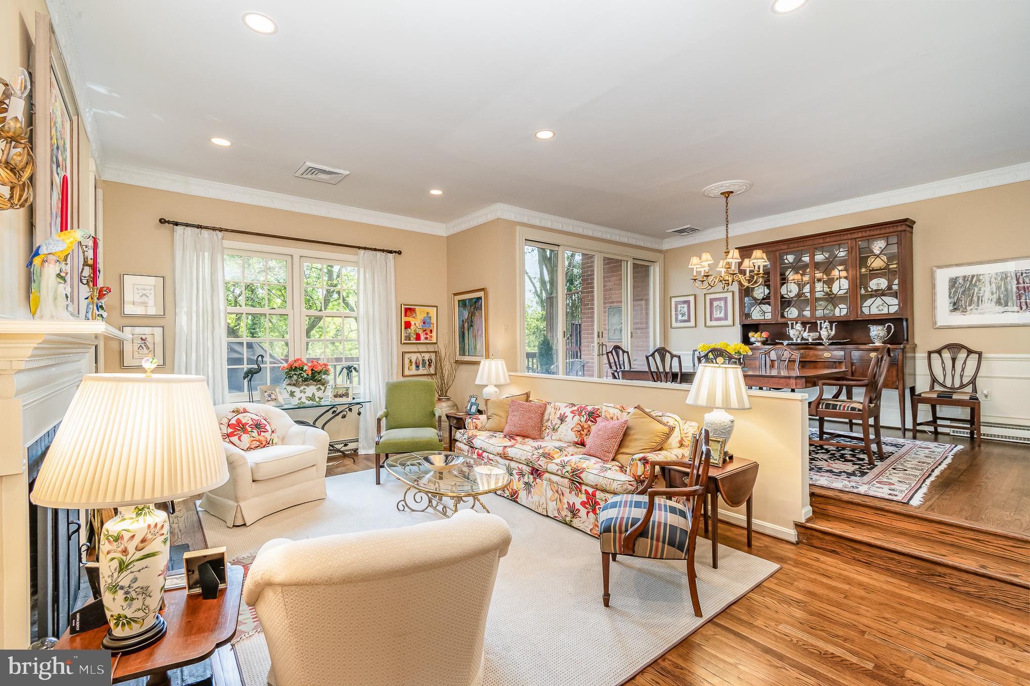 8031 Strauff Road, Unit 4 Towson, MD 21204 - Photo 2 of 36 Living Room