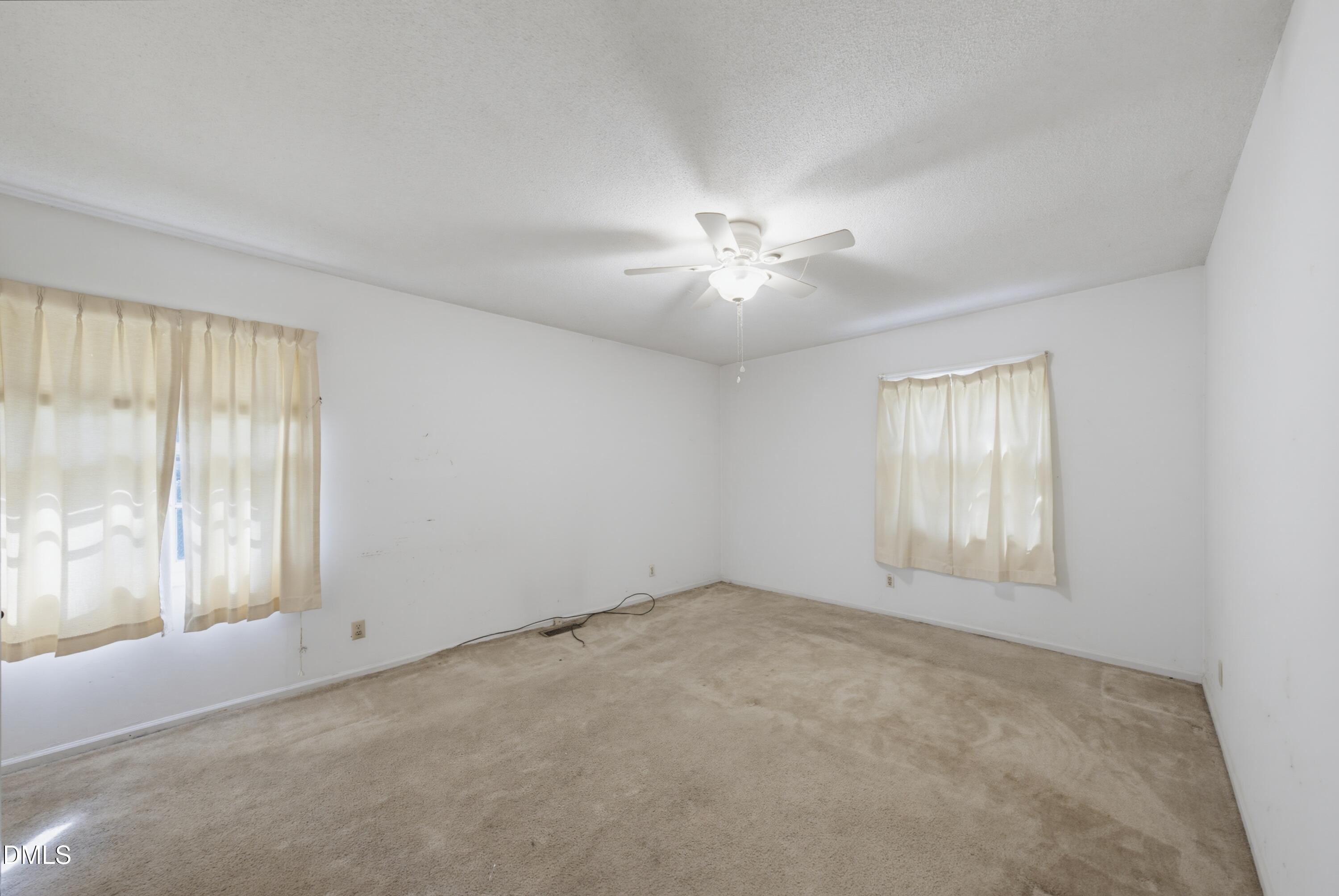 5209 Cabin Place Raleigh, NC 27609 - Photo 20 of 31 DSC03419