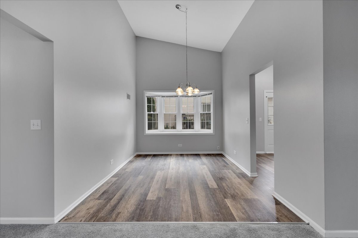 1049 Oswego Road Naperville, IL 60540 - Photo 9 of 27