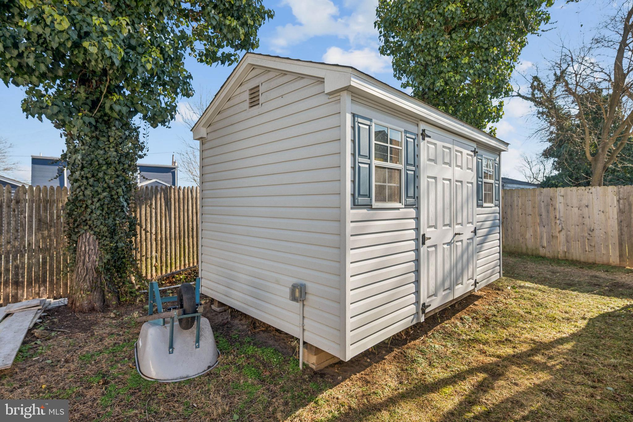 410 Illinois Avenue Delanco, NJ 08075 - Photo 24 of 26 Vinyl sided Storage Shed
