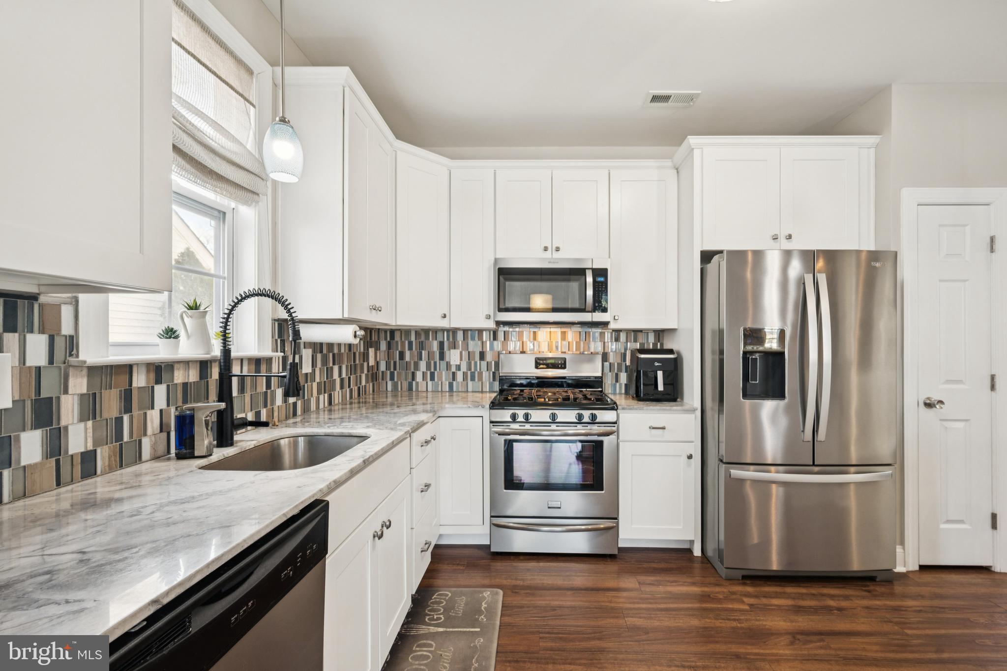 410 Illinois Avenue Delanco, NJ 08075 - Photo 9 of 26 Stainless Steel Appliances
