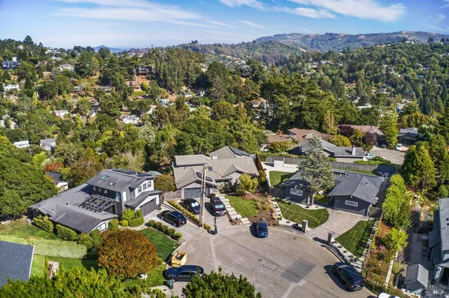 $2,495,000 | 809 Everest Court, Mill Valley, CA 94941