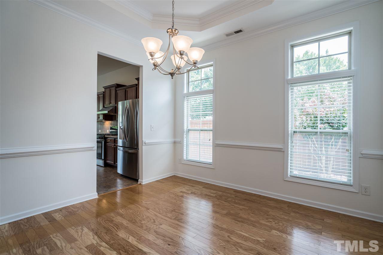 7775 Berry Crest Avenue Raleigh, NC 27617 - Photo 4 of 27
