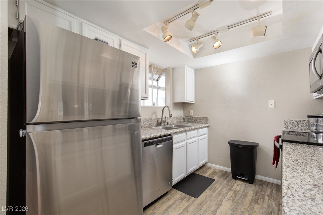 5370 Angler Circle, Unit 202 Las Vegas, NV 89122 - Photo 10 of 22