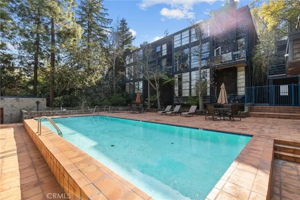 $799,000 | 3880 Fredonia Drive, Unit D, Los Angeles, CA 90068