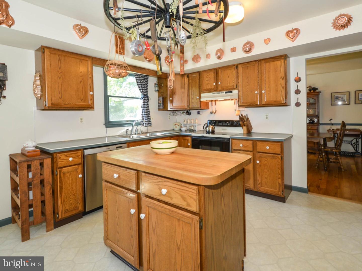 15 Beverly Road Hilltown, PA 18944 - Photo 7 of 25 Gallery Image 7