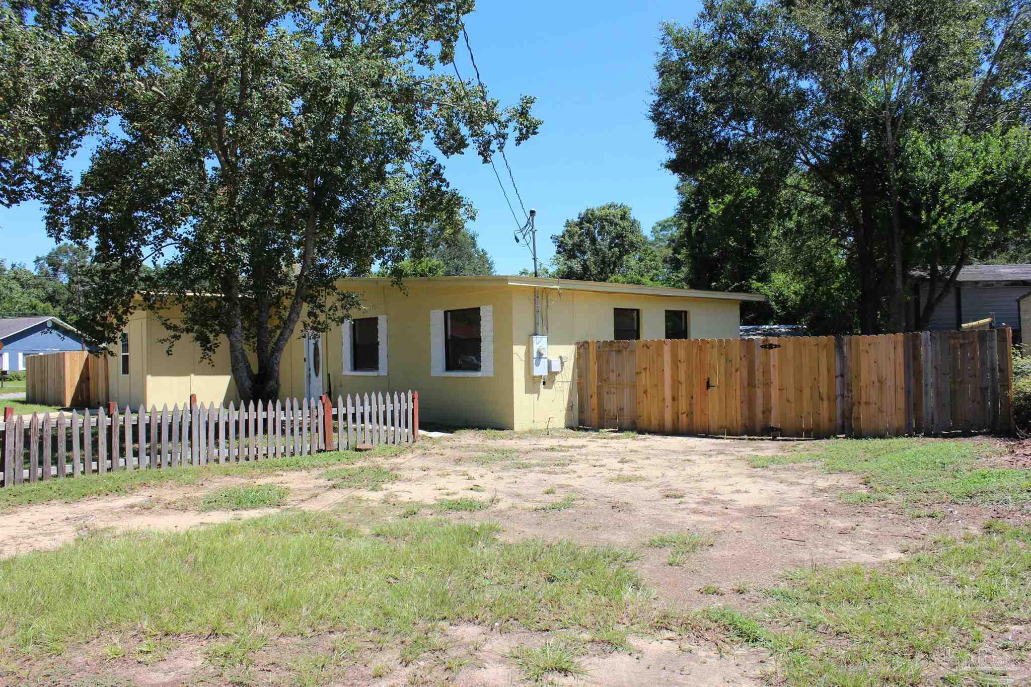711 East Montclair Road Pensacola, FL 32505 - Photo 1 of 20 Gallery Image 1