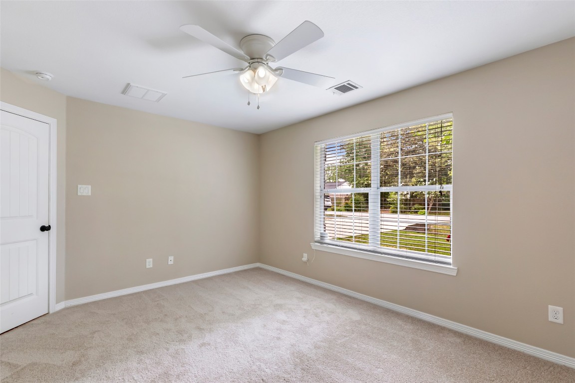 735 Broad Ripple Drive Houston, TX 77336 - Photo 23 of 32