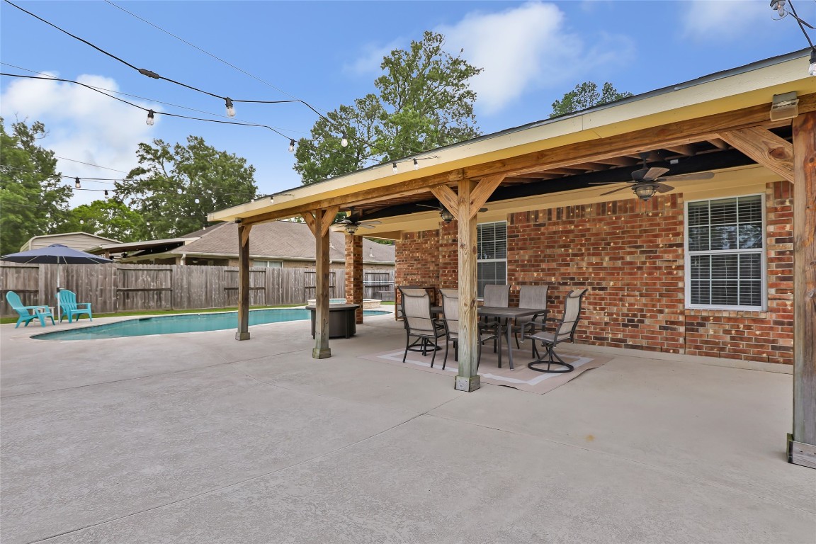 735 Broad Ripple Drive Houston, TX 77336 - Photo 26 of 32