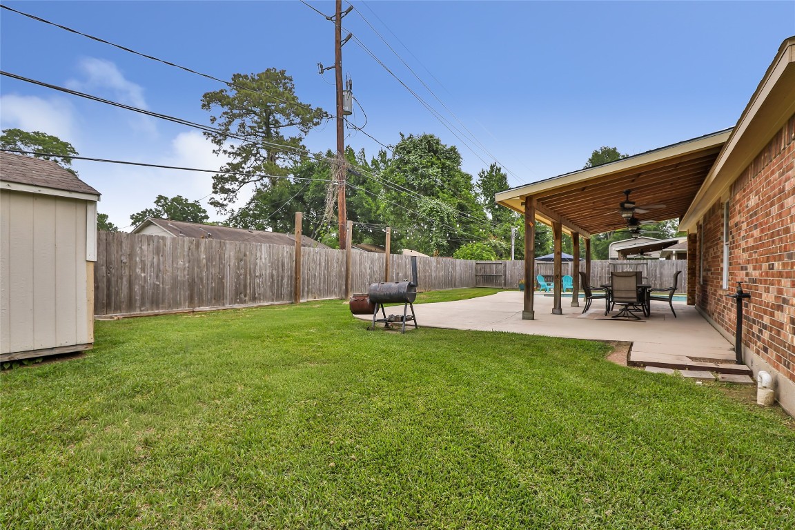 735 Broad Ripple Drive Houston, TX 77336 - Photo 30 of 32
