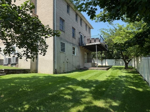 433 New Rochelle Road Bronxville, NY 10708 - Photo 38 of 41 a view of a back yard of the house