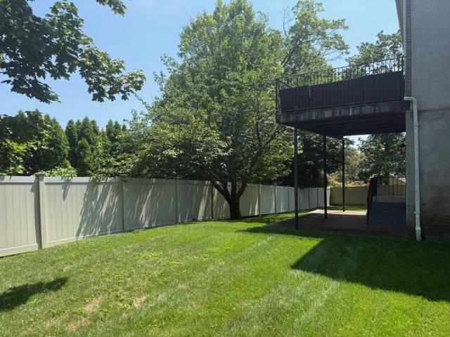 433 New Rochelle Road Bronxville, NY 10708 - Photo 39 of 41 a view of a backyard with a small cabin