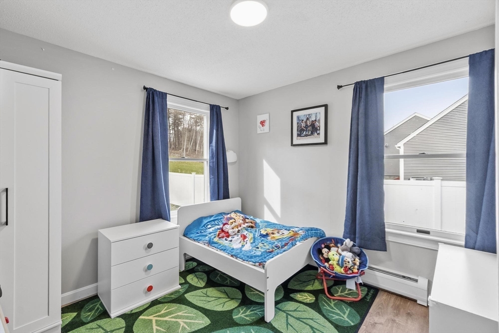 1430 Mammoth Road Dracut, MA 01826 - Photo 12 of 31