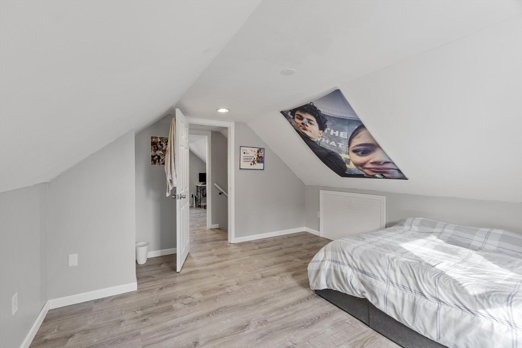 1430 Mammoth Road Dracut, MA 01826 - Photo 15 of 31