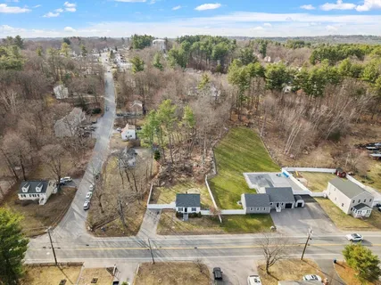 $499,000 | 1430 Mammoth Road, Dracut, MA 01826
