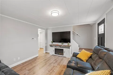 $499,000 | 1430 Mammoth Road, Dracut, MA 01826