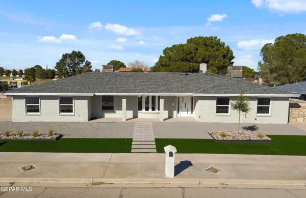 $524,800 | 2201 Trawood Drive, El Paso, TX 79935