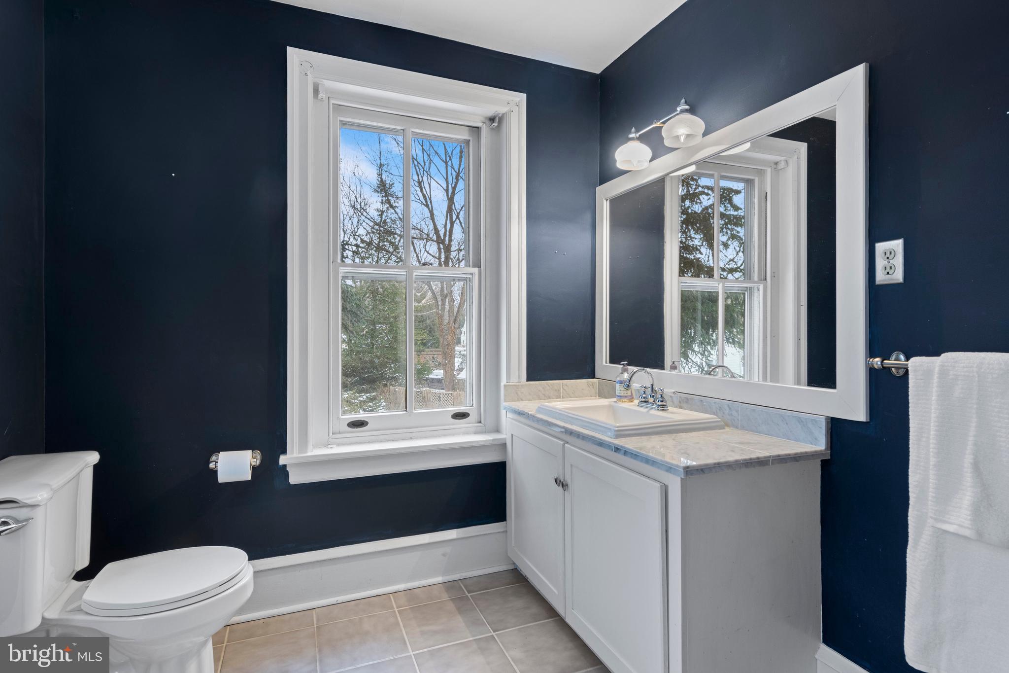 1009 Bent Road Media, PA 19063 - Photo 31 of 42 2nd Floor Hall BA