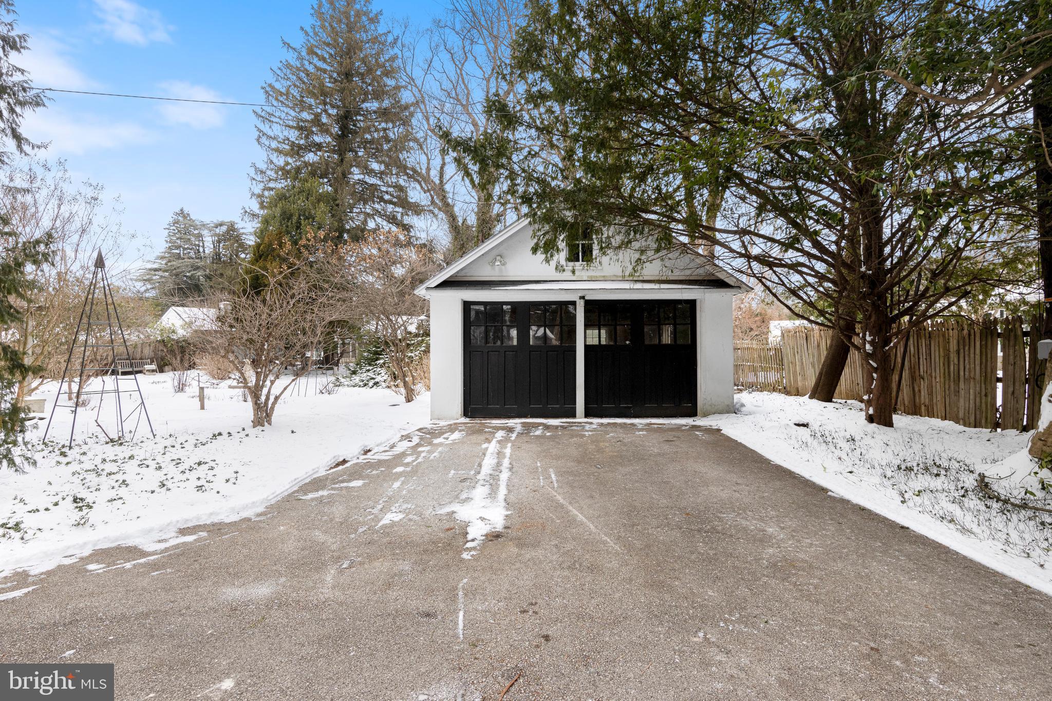 1009 Bent Road Media, PA 19063 - Photo 42 of 42 2 Car Garage
