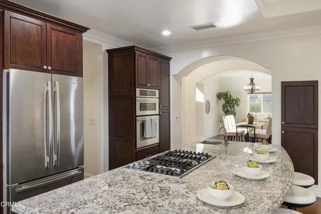 $2,499,000 | 4337 Vista Place, La Canada Flintridge, CA 91011