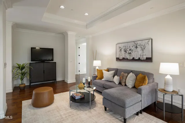 $2,499,000 | 4337 Vista Place, La Canada Flintridge, CA 91011