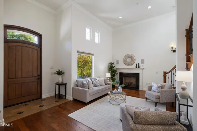 $2,499,000 | 4337 Vista Place, La Canada Flintridge, CA 91011