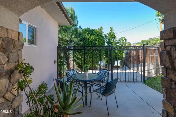 $2,499,000 | 4337 Vista Place, La Canada Flintridge, CA 91011