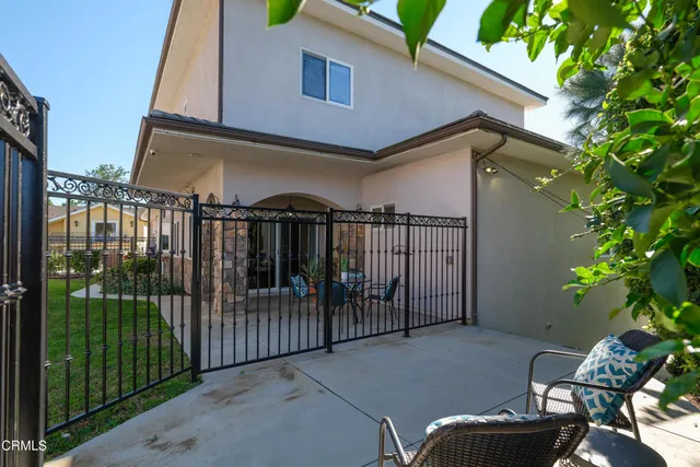 $2,499,000 | 4337 Vista Place, La Canada Flintridge, CA 91011