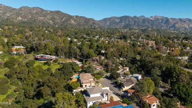 $2,499,000 | 4337 Vista Place, La Canada Flintridge, CA 91011