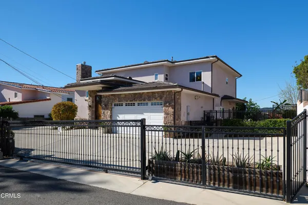 $2,499,000 | 4337 Vista Place, La Canada Flintridge, CA 91011