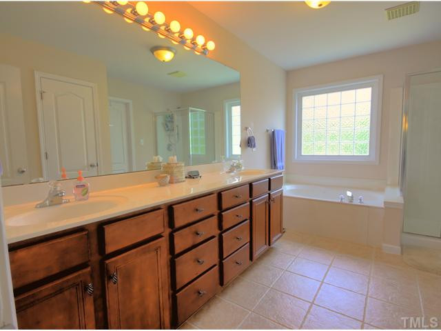 8625 Churchdown Court Raleigh, NC 27613 - Photo 13 of 20 Master Bath/Spa
