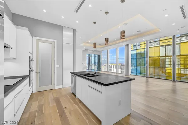 $15,000 | 3726 South Las Vegas Boulevard, Unit 3504, Las Vegas, NV 89158