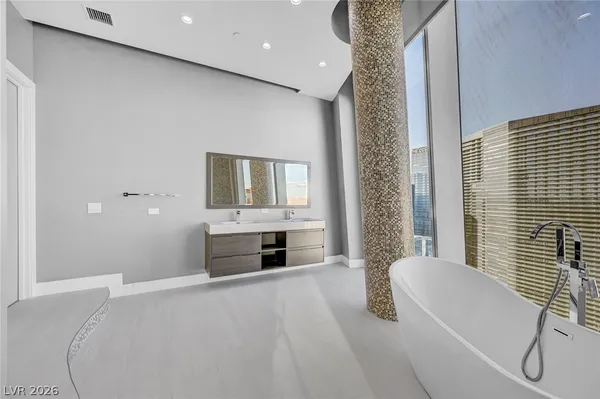 $15,000 | 3726 South Las Vegas Boulevard, Unit 3504, Las Vegas, NV 89158