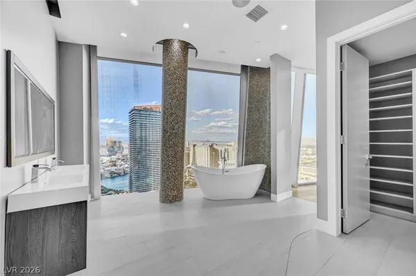 $15,000 | 3726 South Las Vegas Boulevard, Unit 3504, Las Vegas, NV 89158