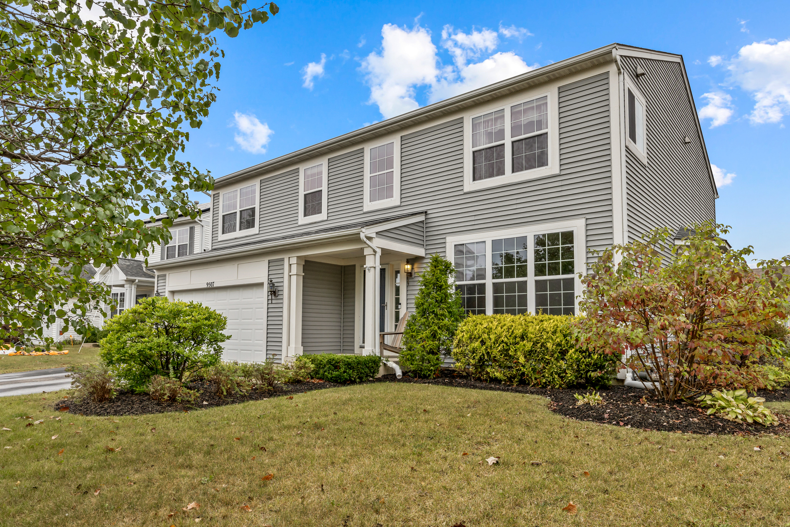 9507 Inverness Court Huntley, IL 60142 - Photo 2 of 26 Gallery Image 2