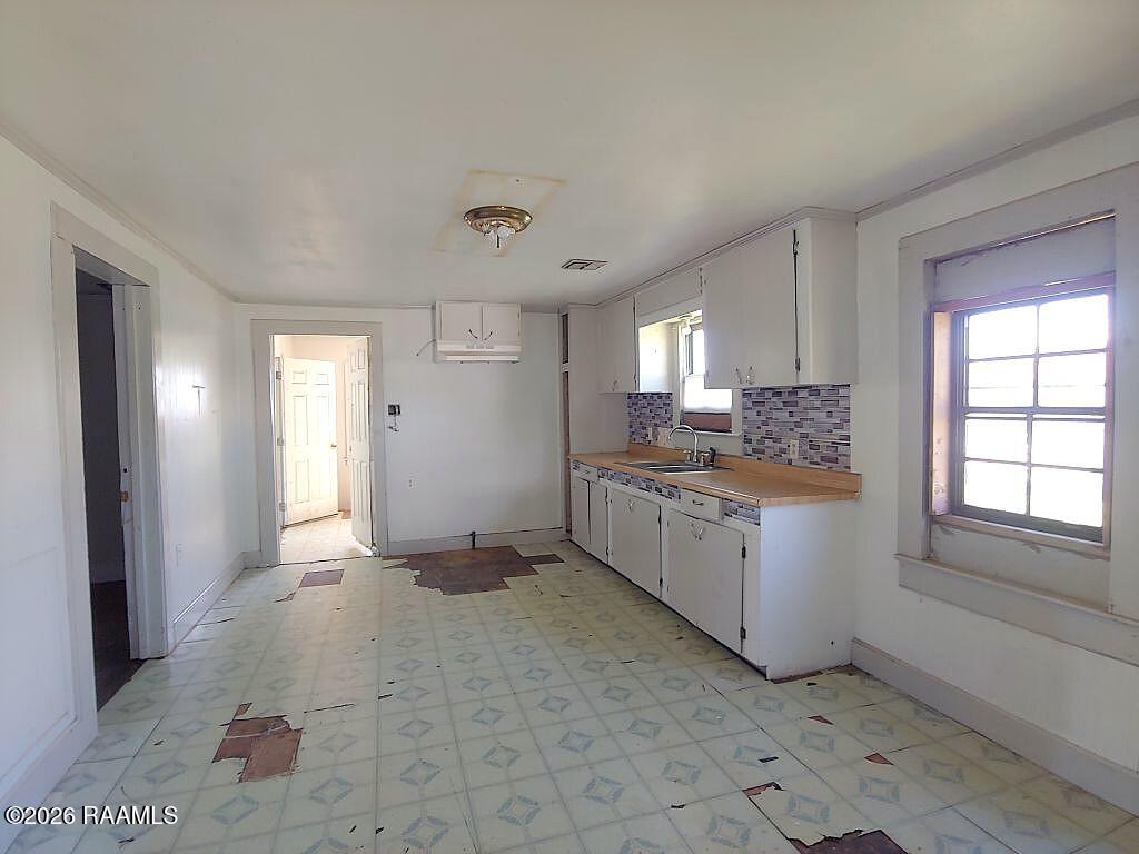 309 Keller Street Crowley, LA 70526 - Photo 3 of 22 3 Kitchen