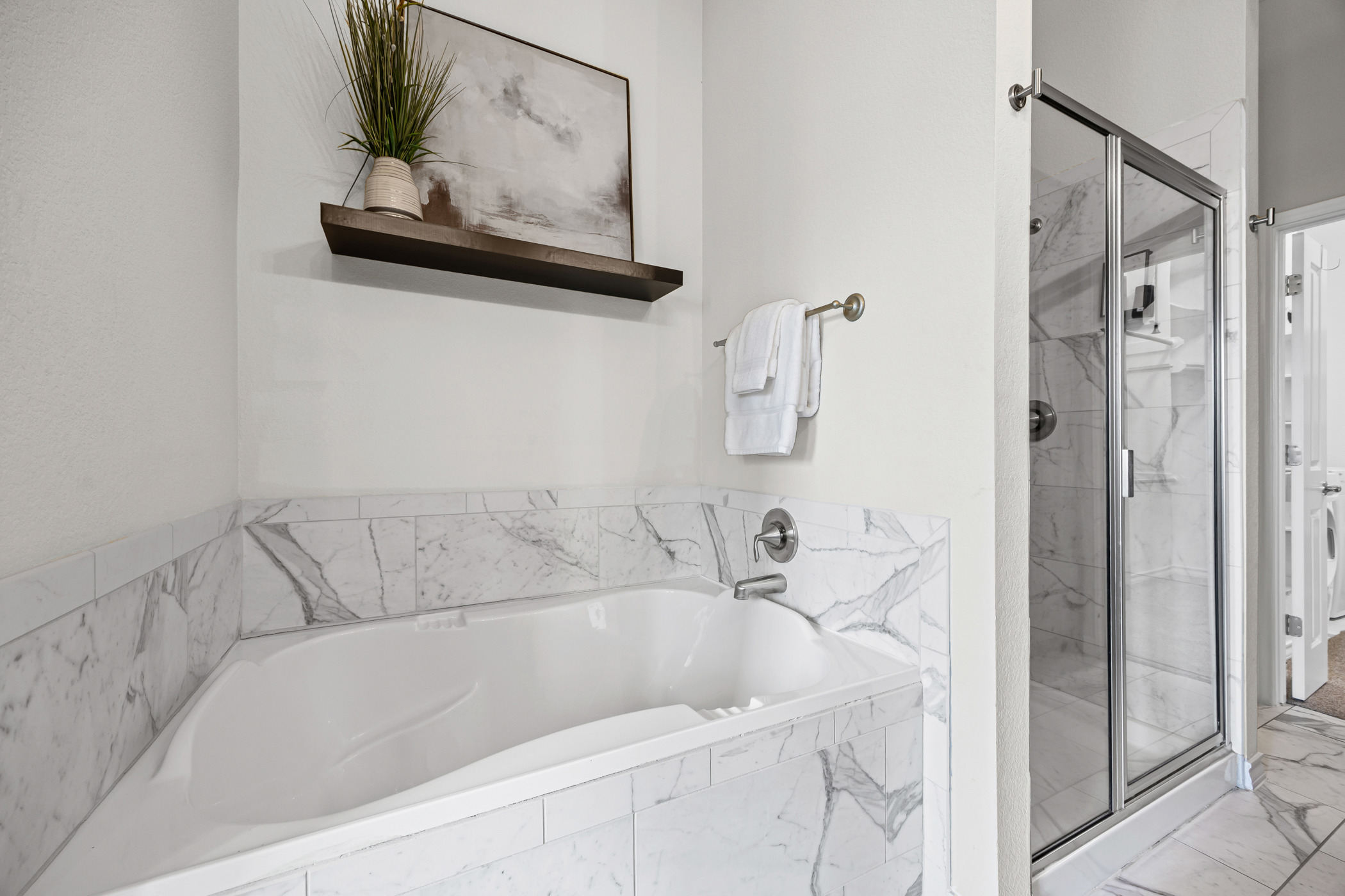 1112 Highknoll Lane Georgetown, TX 78628 - Photo 20 of 40 Soak the day away