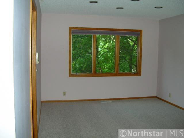 8608 Sandro Road Bloomington, MN 55438 - Photo 8 of 18