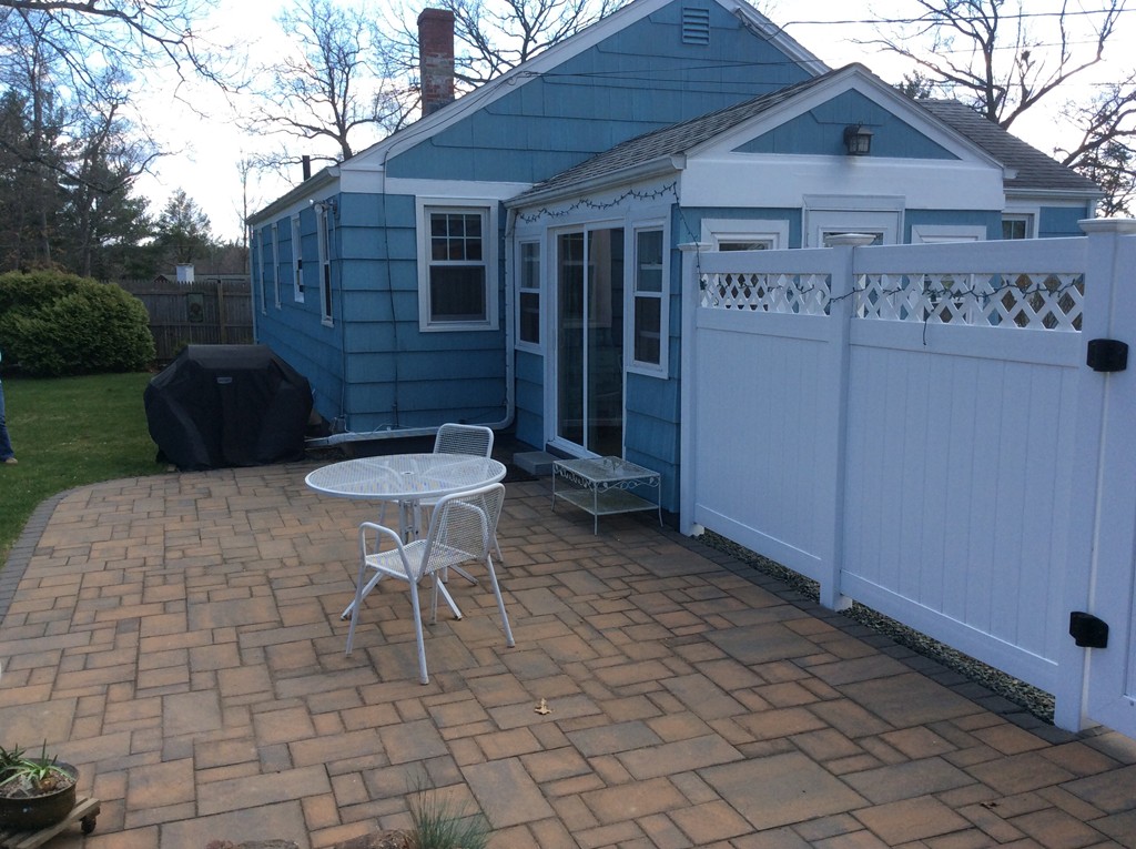 87 Kerry Drive Springfield, MA 01118 - Photo 5 of 28 Gallery Image 5