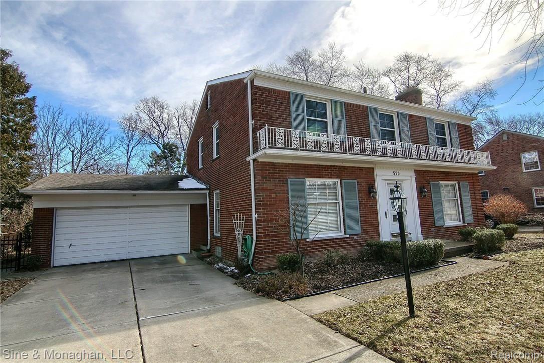 550 Pemberton Road Grosse Pointe, MI 48230 - Photo 28 of 29 Front_3rd_View.jpg