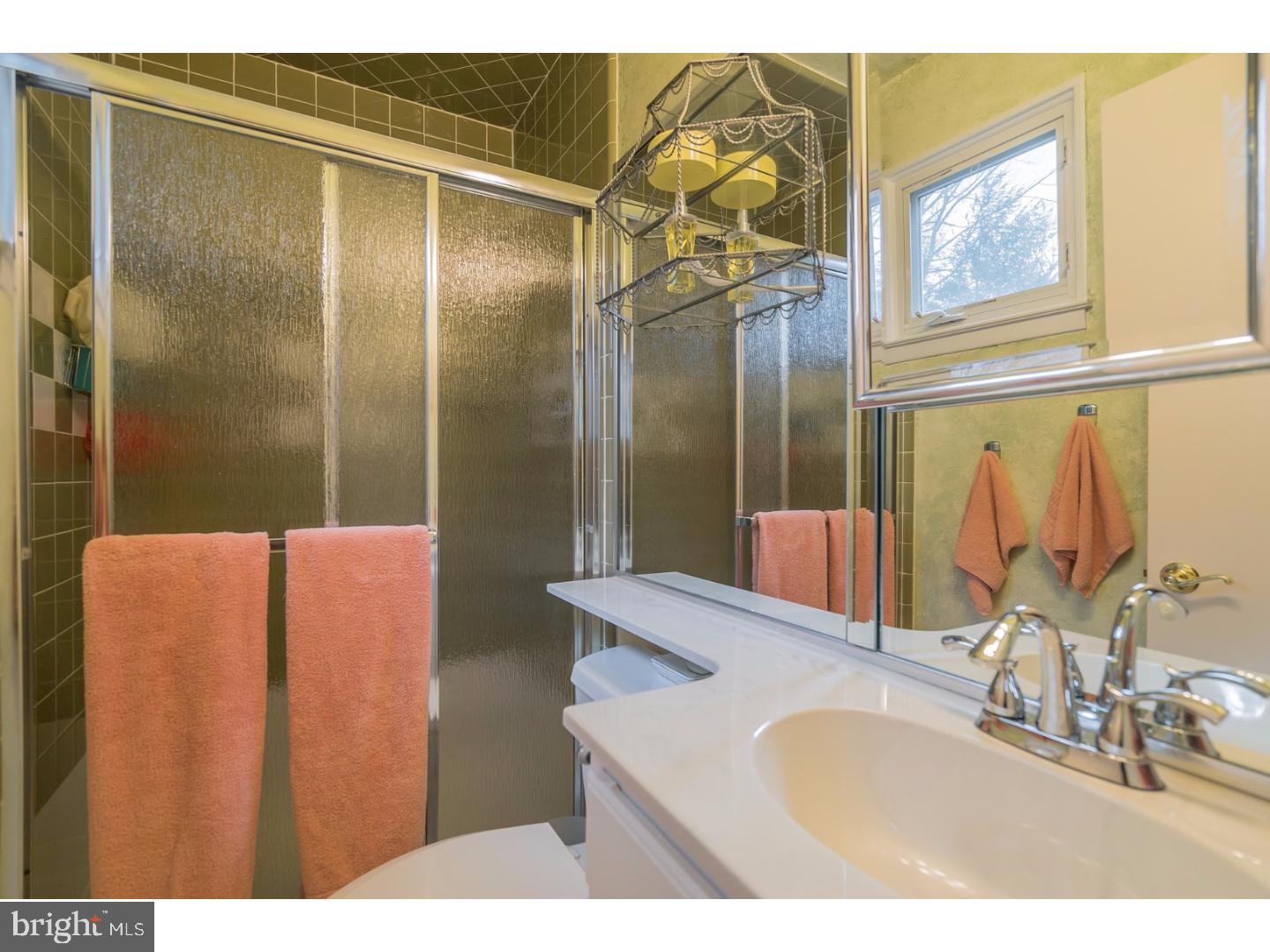712 Warwick Road Fairless Hills, PA 19030 - Photo 18 of 25 Gallery Image 18